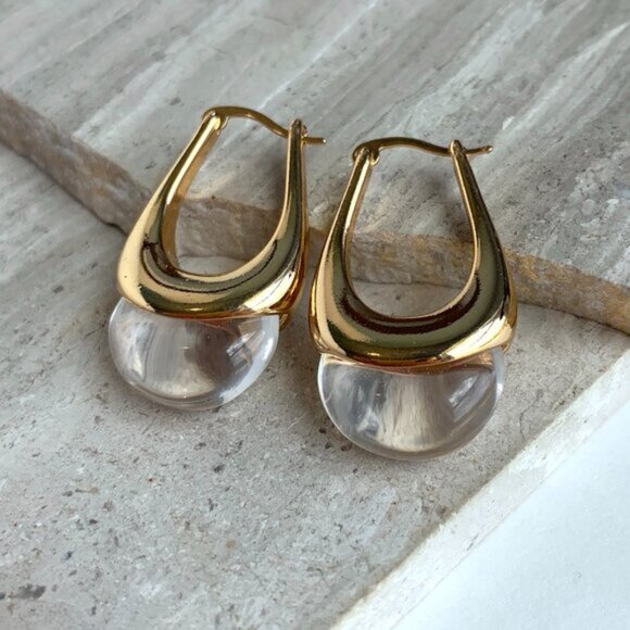 NEW~ Anthropologie Resin Huggie Hoop Gold Earrings - Picture 4 of 8